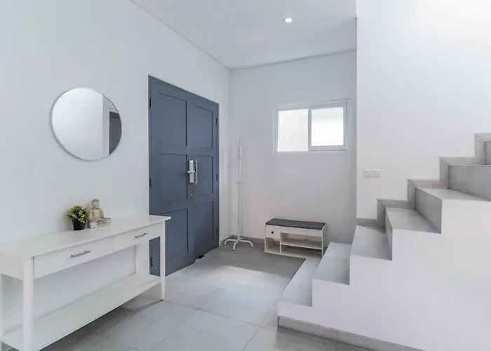 Boutique Style In Prime Location Canggu